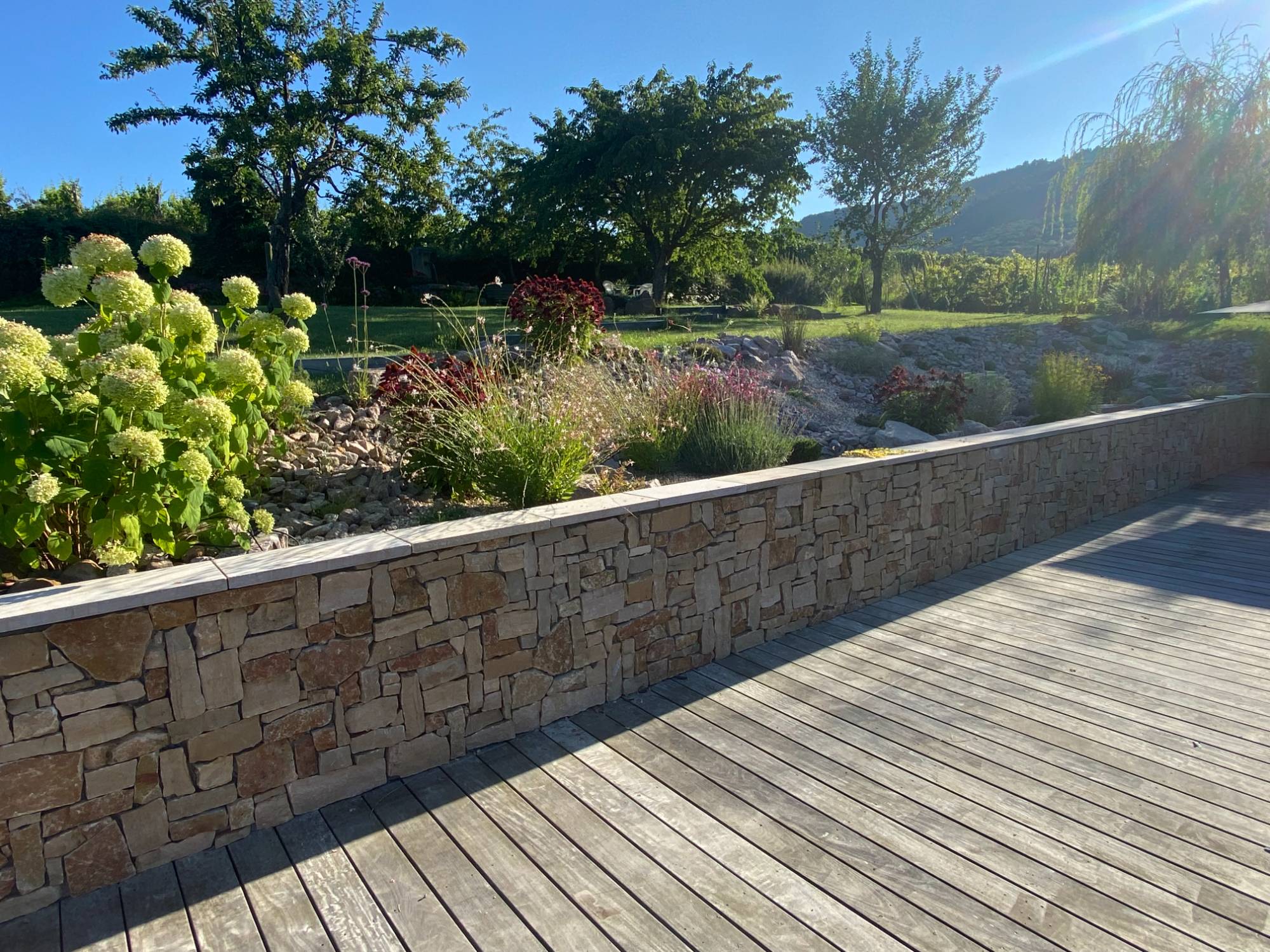 Am&eacute;nagement ext&eacute;rieur sur mesure : terrasses, pavages et cl&ocirc;tures pr&egrave;s de S&eacute;lestat et Benfeld Illkirch-Graffenstaden